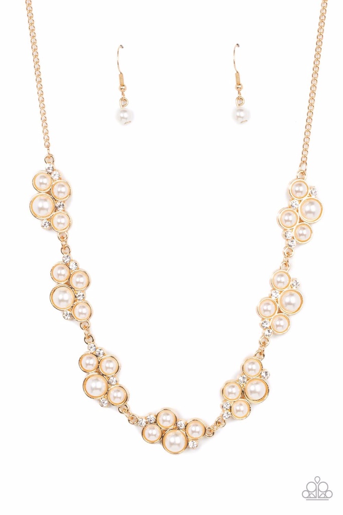 Pearl Necklace with Crystals in Gold Chain - GRACE to the Top