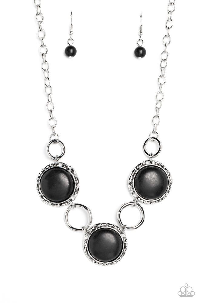 Western Necklace with Black Natural Stones in Silver Chain - Saharan Scope