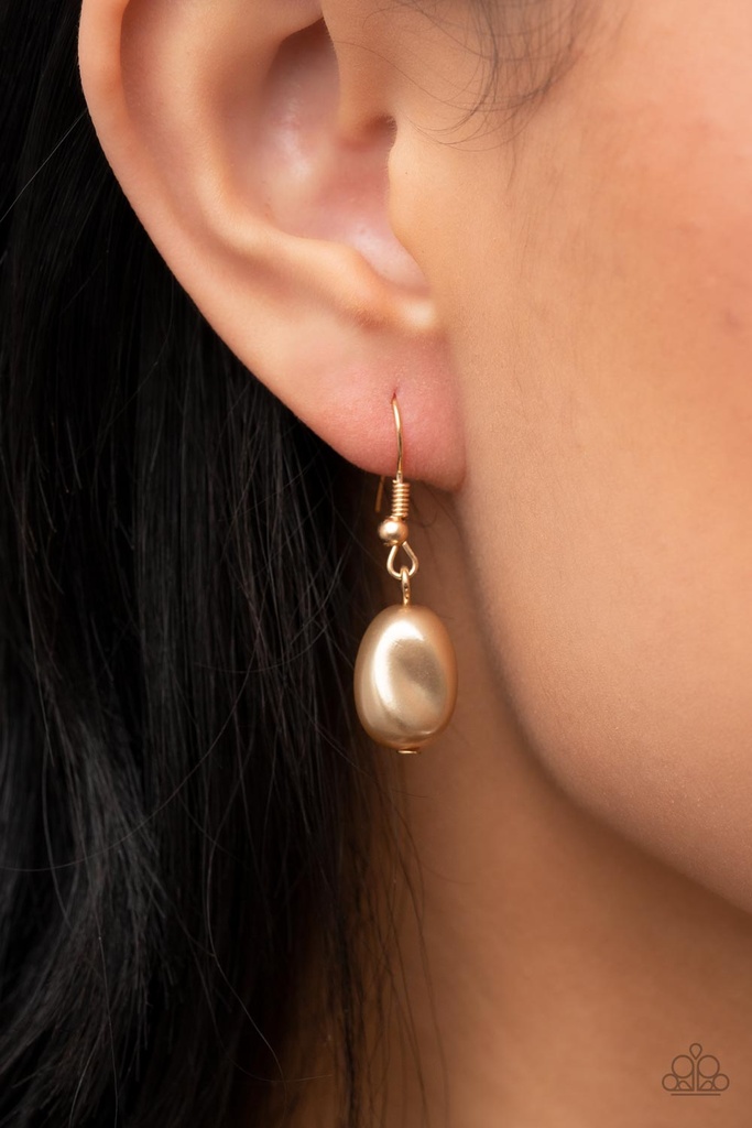 Gold Pearl Necklace - Social Soiree