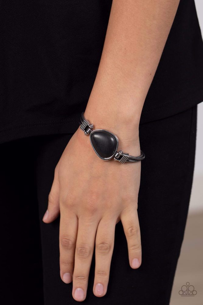 Black Stone Bracelet in Silver Chain Fold Over Clasp - Badlands Bounty