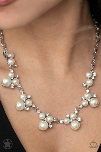 [001] Elegant White Pearl Necklace with Crystals  - Toast to Perfection