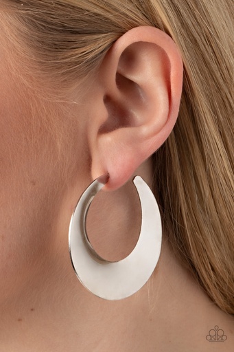 [087] Edgy Silver Hoop Earrings - Power Curves