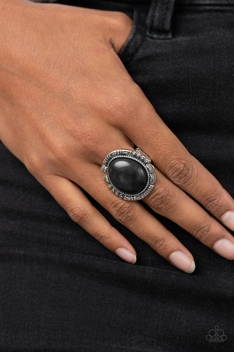 [131] Black Stone Ring with Silver Stretch Ring Band - Salt of the Earth