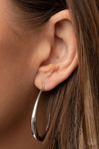 [196] Open Hoop Earrings in Silver - CURVE Your Appetite